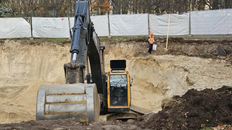 В Жуковском начали подготовку к строительству бассейна в сквере «28 квартал»